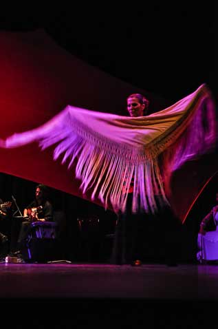 Show de Flamenco La Argentina da Cuadra Flamenca da apresentao realizada no Club Athletico Paulistano em 2012. Foto: Osmar Fermozelli