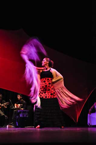 Show de Flamenco La Argentina da Cuadra Flamenca da apresentao realizada no Club Athletico Paulistano em 2012. Foto: Osmar Fermozelli
